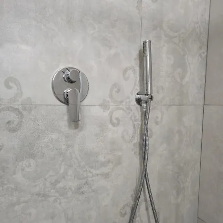 Bilocale Romantico Via Oriani 公寓 切塞纳蒂科